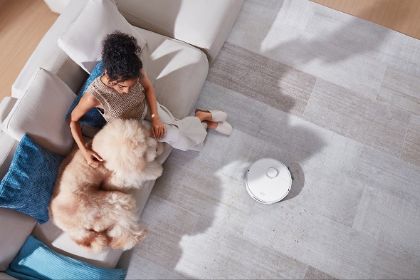 Akıllı temizlik çözümleri markası, gençlerin önündeki temizlik engelini kaldırıyor